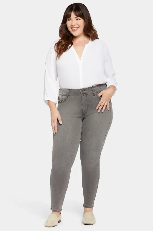 Ami Skinny Jeans In Plus Size - Smokey Mountain